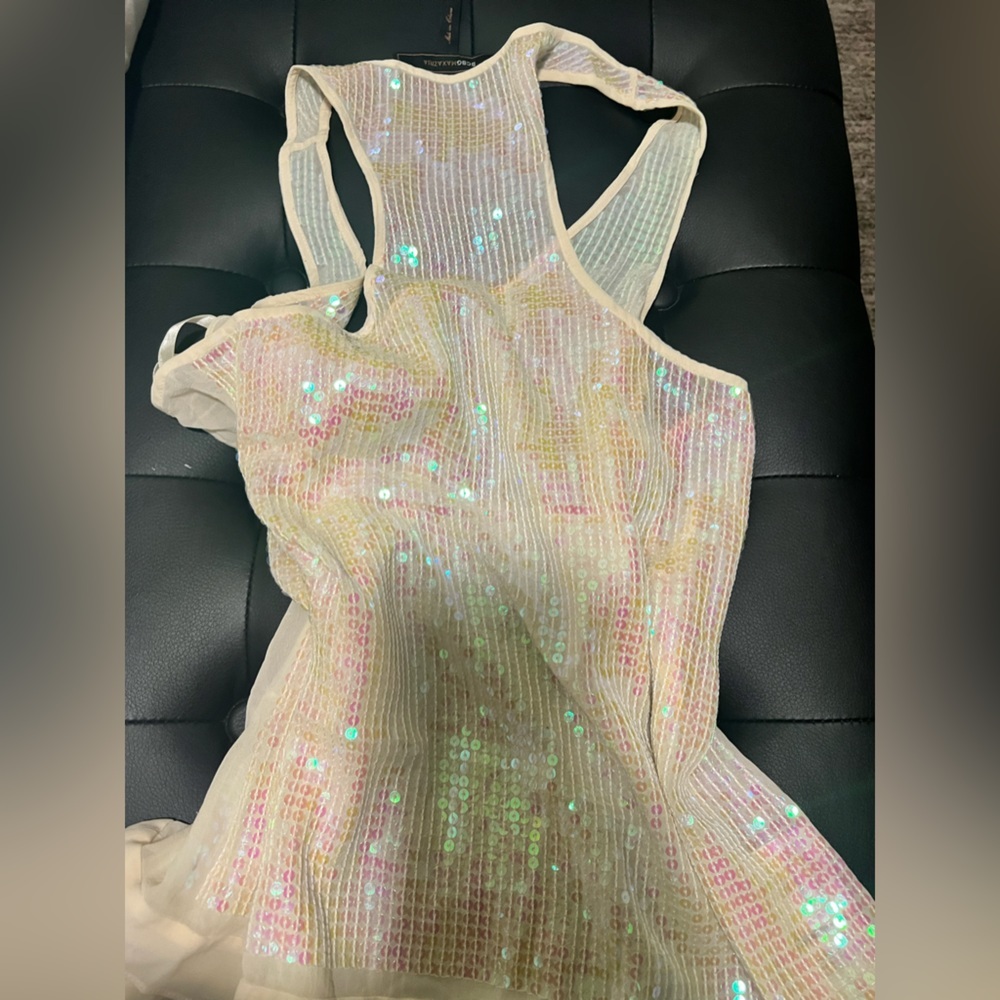 BCBG Sparkly Pink White Top Medium Y2K Glam Minimalist - Picture 3 of 4